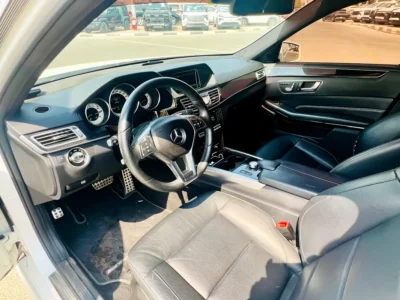 2014 Mercedes-Benz E-Class E 300 4MATIC 6 Cylinders Petrol Engine White Black Sedan