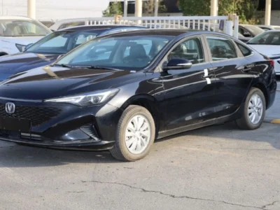 2024 CHANGAN EADO EV460 FULL ELECTIRIC RANGE 365-405 White Black Sedan FWD