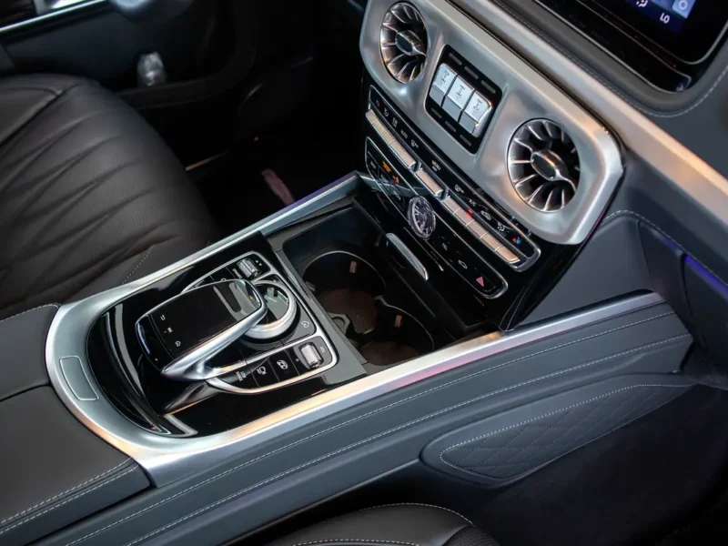 2021 Mercedes-Benz G-Class G 63 AMG 4.0 Litres V8 Biturbo Engine White Black SUV Automatic