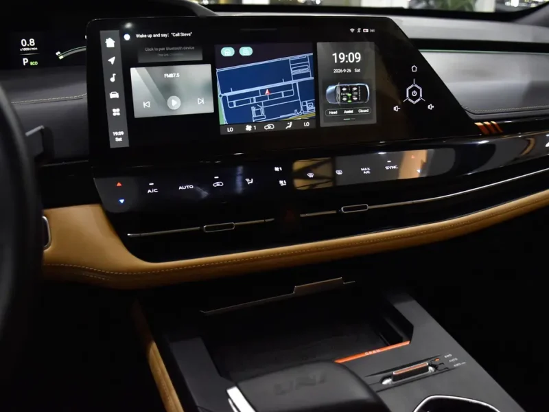 2025 Changan UNI-K Platinum 2.0-liter Turbocharged 4-cylinder Engine Black Beige SUV GCC