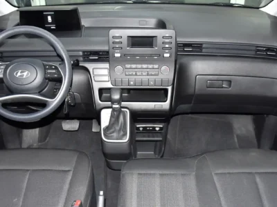2026 Hyundai Staria Comfort 3.5 Litres 6 Cylinders Petrol Engine Black Van GCC Specs