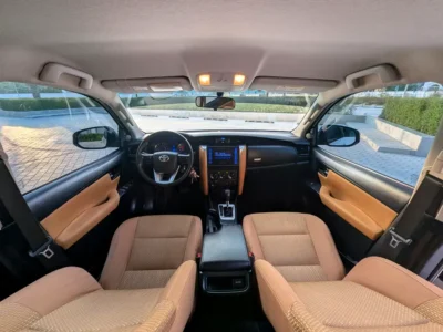 2017 Toyota Fortuner EXR 2.7 Liters V4 Petrol Engine White Beige SUV GCC Excellent Condition
