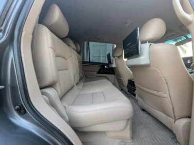 2015 Toyota Land Cruiser GXR Facelifted 2025 4.0L V6 Dual VVT-i Silver Beige SUV GCC