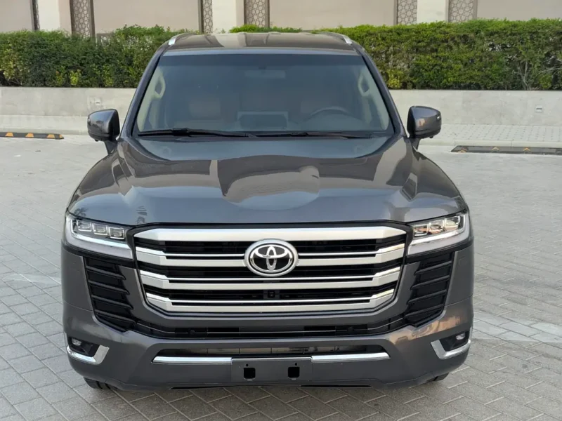 2015 Toyota Land Cruiser GXR Facelifted 2025 4.0L V6 Dual VVT-i Silver Beige SUV GCC