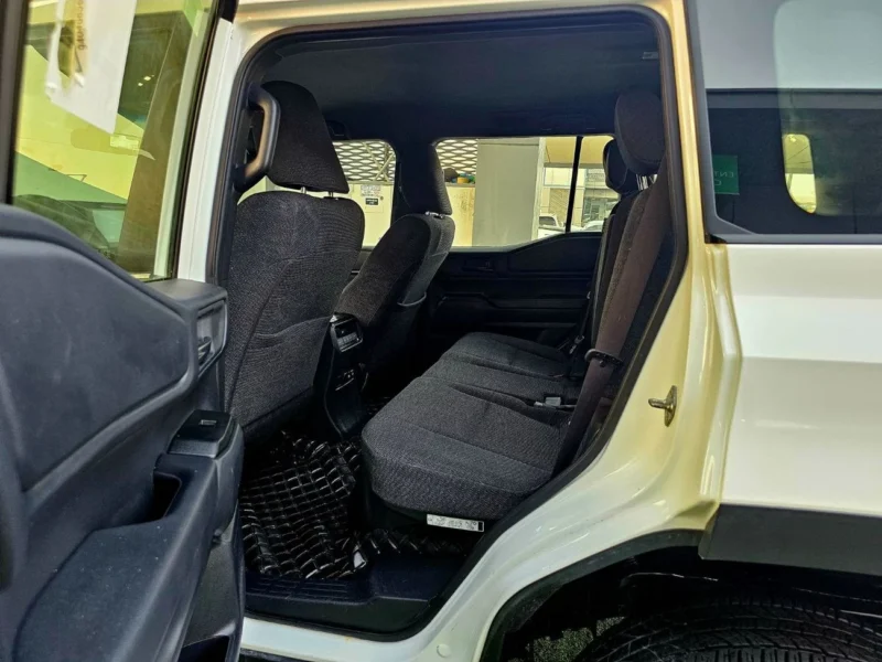 2024 Toyota Prado TXL-2 2.8 Litres 4 Cylinders Diesel Engine White Black SUV GCC Specs