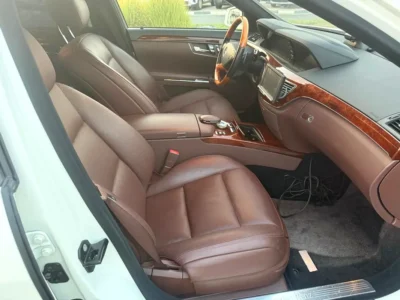 2010 Mercedes-Benz S-Class S 550 8 Cylinders petrol Engine White Black Sedan Automatic