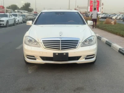 2010 Mercedes-Benz S-Class S 550 8 Cylinders petrol Engine White Black Sedan Automatic