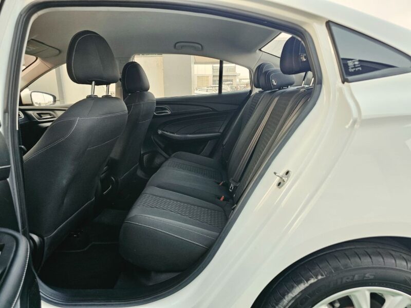 2024 MG MG 5 STANDARD 1.5 Litres 4 Cylinders Petrol Engine White Black Sedan GCC Specs