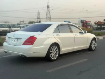 2010 Mercedes-Benz S-Class S 550 8 Cylinders petrol Engine White Black Sedan Automatic