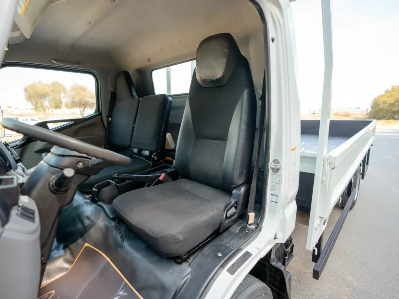 2023 Mitsubishi Canter Cargo Body 4.2L 4 Cylinders Diesel Engine Manual White Grey