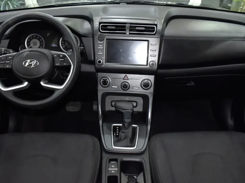 2024 Hyundai Creta Comfort 4 Cylinders Petrol Engine Silver Black Crossover GCC Specs
