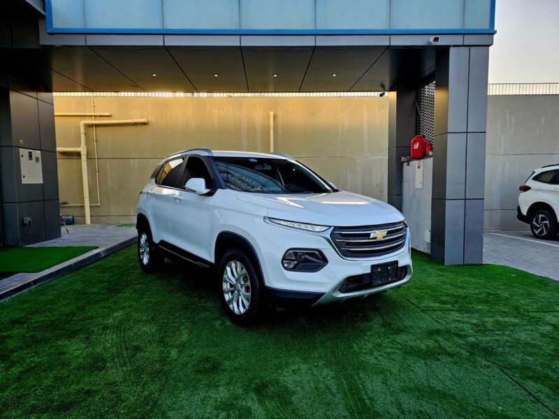 2023 Chevrolet Groove LT 1.5 Litres 4 Cylinders Petrol Engine White Grey SUV GCC Specs
