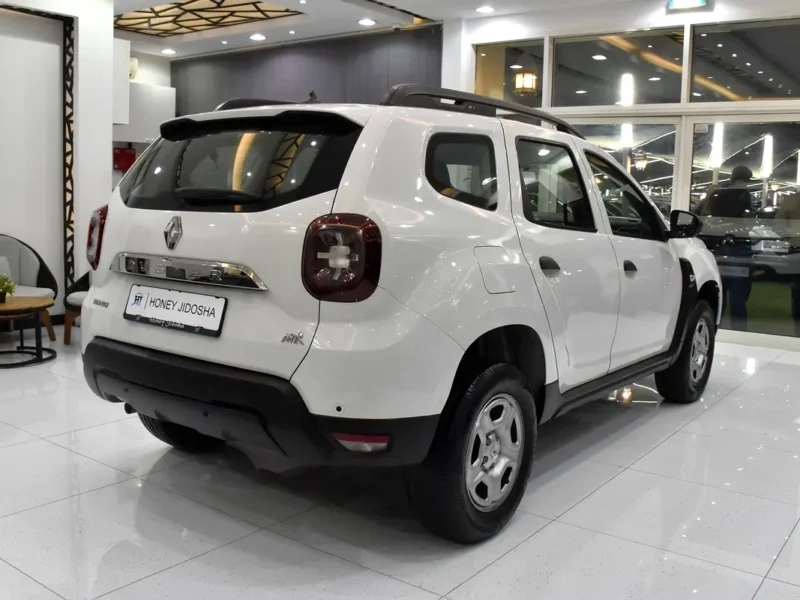 2024 Renault Duster Comfort 4 Cylinders Petrol Engine White Black Crossover GCC Specs