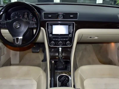 2016 Volkswagen Passat SEL 1.8-liter Turbocharged 4-cylinder Engine Red Beige Sedan GCC