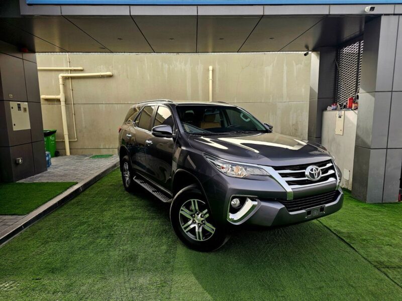 2020 Toyota Fortuner EXR 2.7 Litres V4 PETROL Engine Grey Tan SUV Automatic GCC