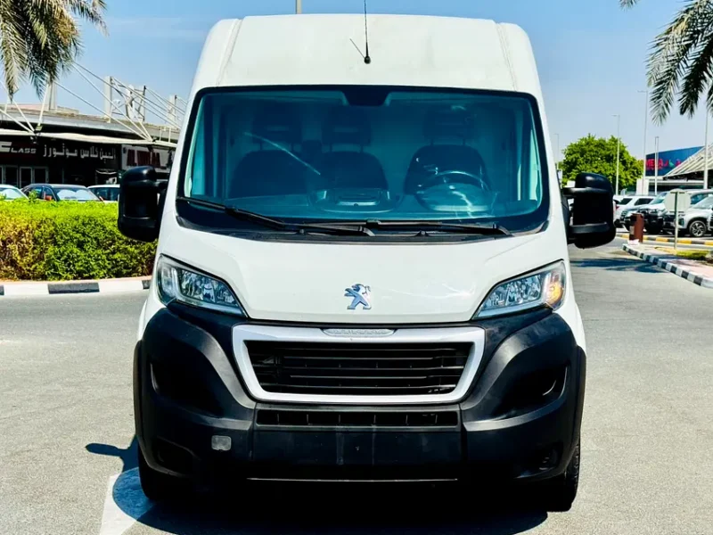 2023 Peugeot Boxer L4H3 2.0 Litres 4 Cylinders Diesel Engine White Black Van GCC Specs