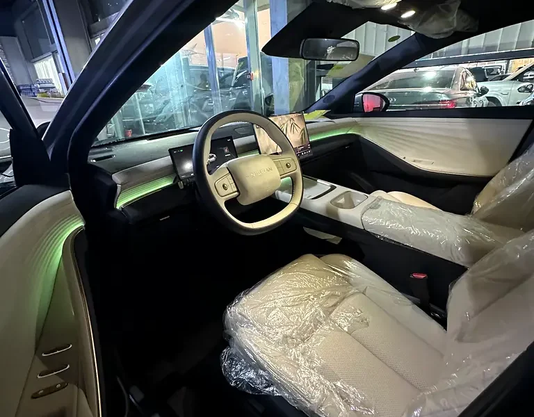 2026 Nissan N6 180 Max 1.5 Litres L4 Plug-in Hybrid Engine Silver Beige Sedan GCC Specs