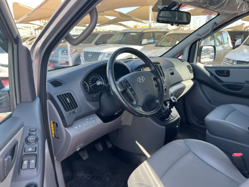 2021 Hyundai H1 5 Seats Van 2.4 Litres 4 Cylinder Diesel Engine Manual Silver Grey Van