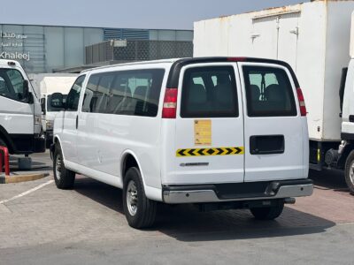 2020 Chevrolet Express 6.0L V8 Vortec Petrol Engine 15 Seaters White Grey Van GCC Specs