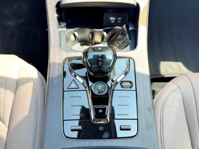 2025 BYD HAN Flagship Edition 4 Cylinders Plug-in Hybrid Engine Black Beige Sedan Automatic
