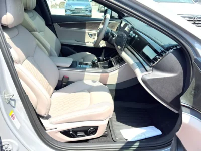 2025 BYD HAN Flagship Edition 4 Cylinders Plug-in Hybrid Engine Grey Beige Sedan Automatic