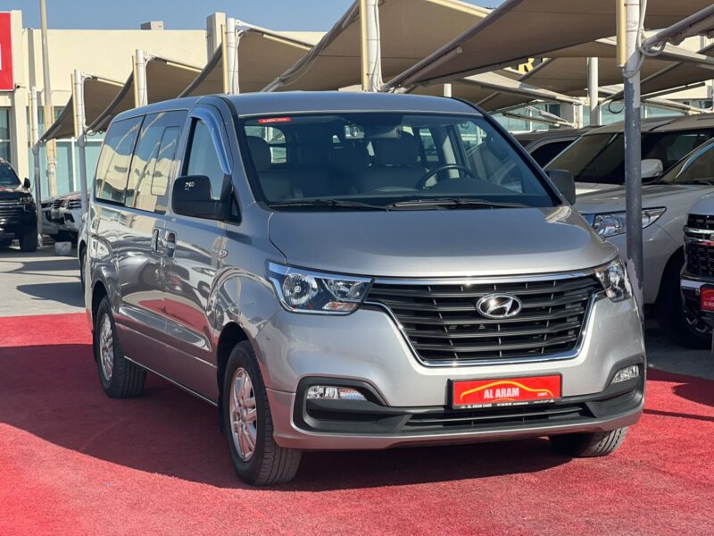 2021 Hyundai H1 5 Seats Van 2.4 Litres 4 Cylinder Diesel Engine Manual Silver Grey Van