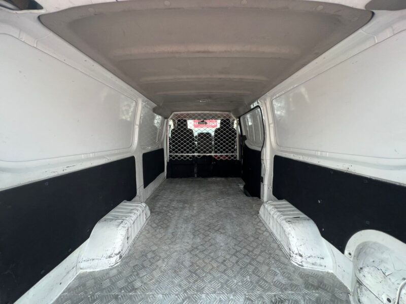 2020 Nissan Urvan 2.5 Litres 4 Cylinders Petrol Engine White Grey Van GCC Specs Automatic