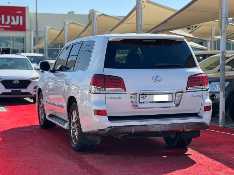 2012 Lexus LX 570 5.7 Litres 8 Cylinders Petrol Engine White Tan SUV GCC Specs Full Option