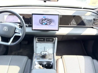 2025 BYD Qin L Premium 4 Cylinders Plug-in Hybrid Engine Blue Grey Sedan Chinese Specs