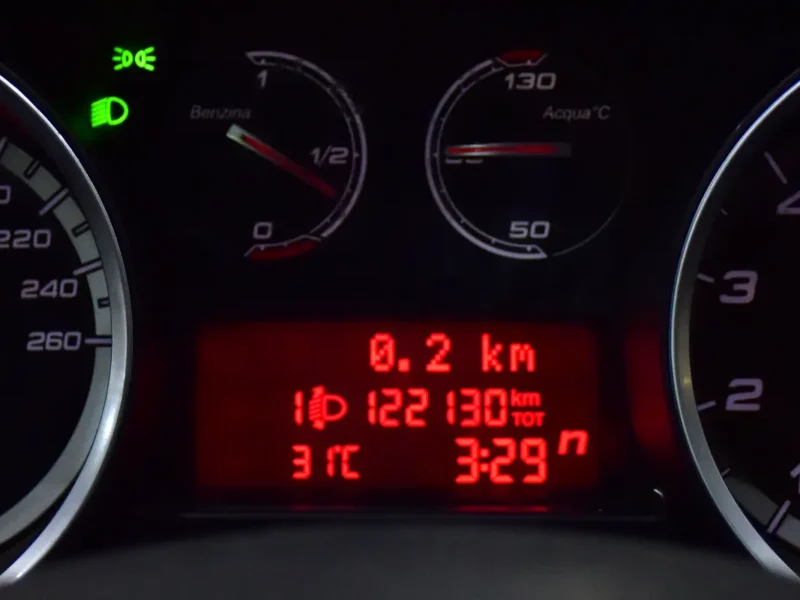 2013 Alfa Romeo GIULIETTA Standard 4 Cylinders Petrol Engine Red Black Hatchback Automatic
