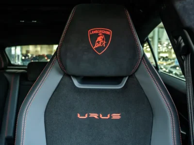 2024 Lamborghini Urus Performante 4.0-liter twin-turbo V8 Petrol Engine White Black SUV
