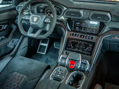 2024 Lamborghini Urus Performante 4.0-liter twin-turbo V8 Petrol Engine White Black SUV
