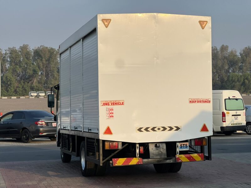 2022 Isuzu Water Shutter 14FT Manual 4.2L 4 Cylinders Diesel Engine White Black Truck