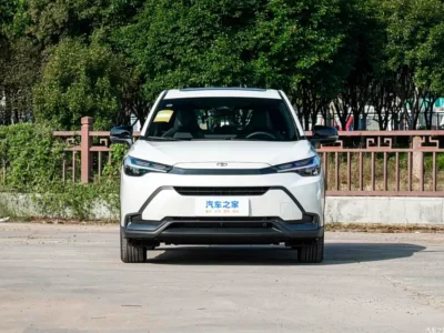2026 Toyota Frontlander 4 Cylinders Petrol Engine White Black SUV Chinese Specs Automatic