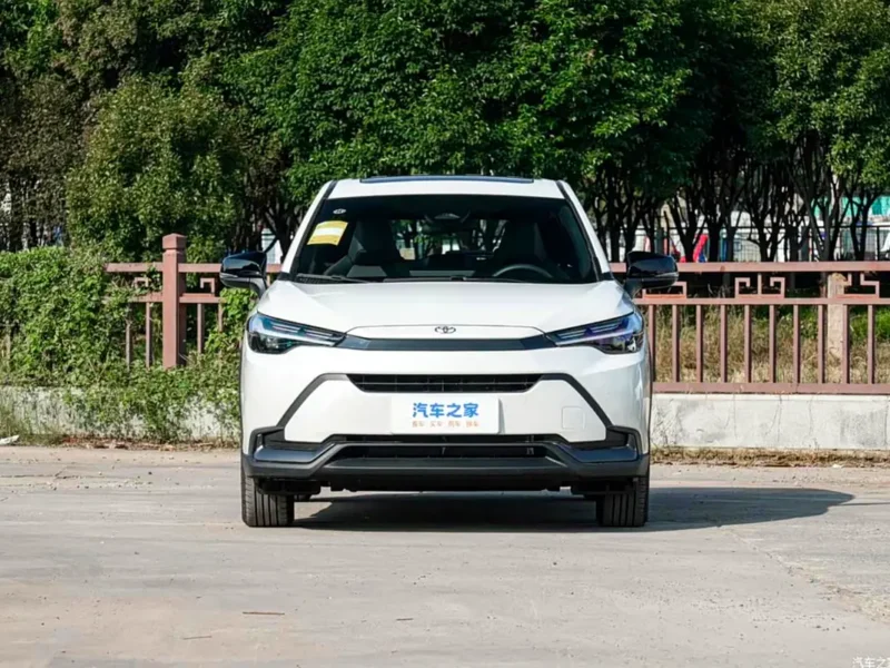 2026 Toyota Frontlander 4 Cylinders Petrol Engine White Black SUV Chinese Specs Automatic