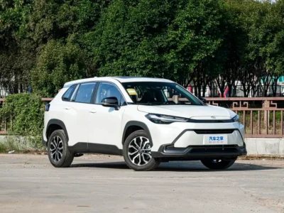 2026 Toyota Frontlander 4 Cylinders Petrol Engine White Black SUV Chinese Specs Automatic