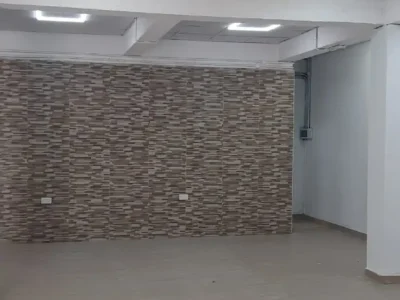 FRONT THE ROAD LIKE SHOWROOM WH SIZE 1050 SQFT ON GROUND ONLY AVAILABLE FOR RENT