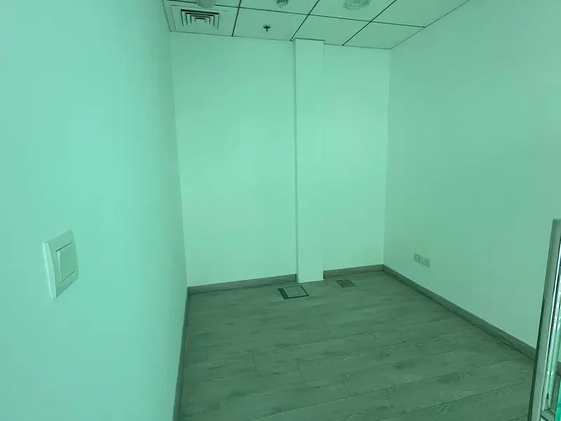 500 SQFT Low Budget Storage Warehouse Ready to Move in Al Quoz (BK)