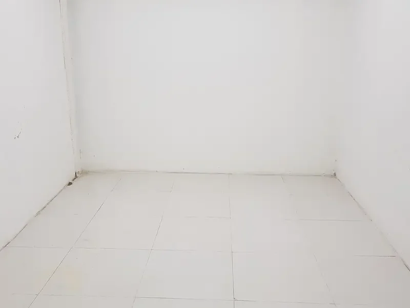 240 Sqft Mezzanine Floor Small Warehouse Ready to Move in