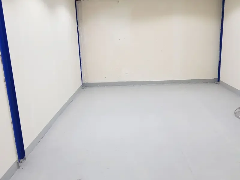 240 Sqft Mezzanine Floor Small Warehouse Ready to Move in