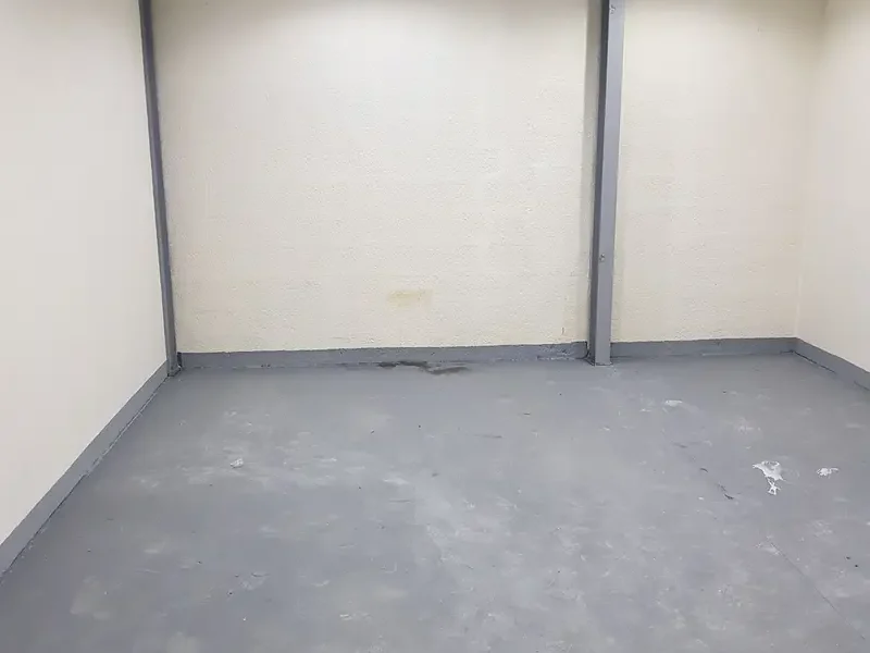 240 Sqft Mezzanine Floor Small Warehouse Ready to Move in