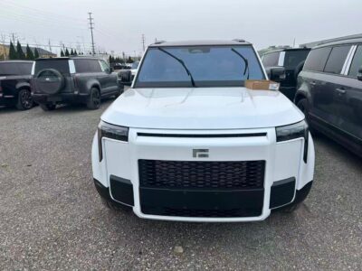 2027 ROX 01 VIP AWD 7-Seater1.5 Turbo 4 cylinders Petrol Engine White Orange SUV GCC