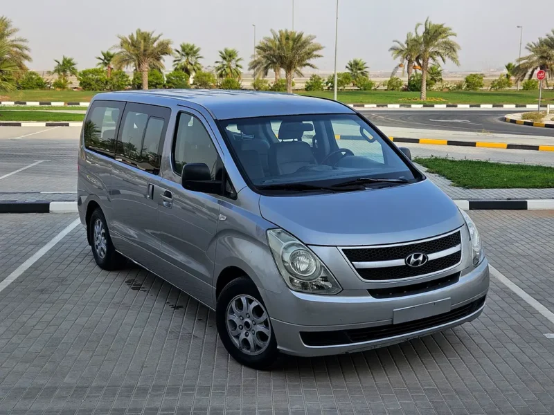 2015 Hyundai H1 GL 4 Cylinders Diesel Engine 12 Seat Full Option Silver Grey Van Korean Specs