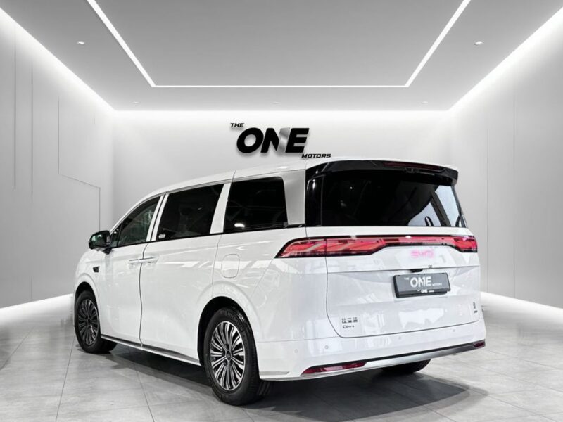 2025 BYD XIA DM_I 1.5 Lites 4 Cylinders Hybrid Engine White Beige Van Chinese Specs FWD
