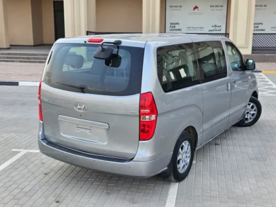 2015 Hyundai H1 GL 4 Cylinders Diesel Engine 12 Seat Full Option Silver Grey Van Korean Specs