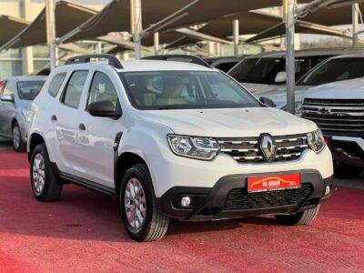 2023 Renault Duster 2.0 Litres V4 Petrol Engine White Beige SUV GCC Specs 4WD Automatic