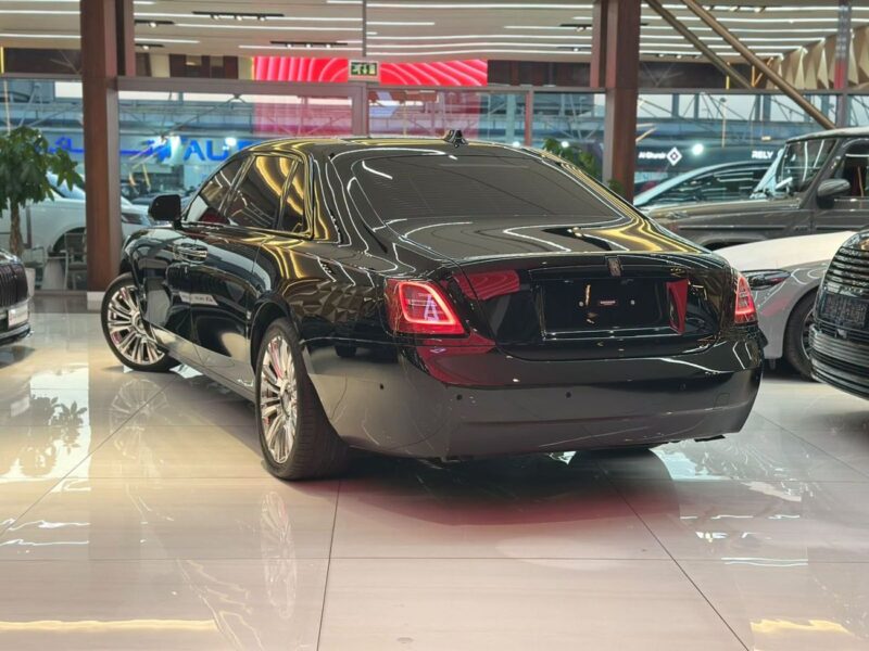 2023 Rolls Royce Ghost BLACK BADGE 6.8L TwinTurbo 12 Cylinders Engine Black Brown Sedan