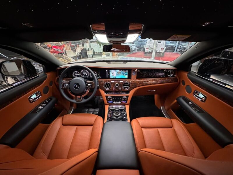 2023 Rolls Royce Ghost BLACK BADGE 6.8L TwinTurbo 12 Cylinders Engine Black Brown Sedan