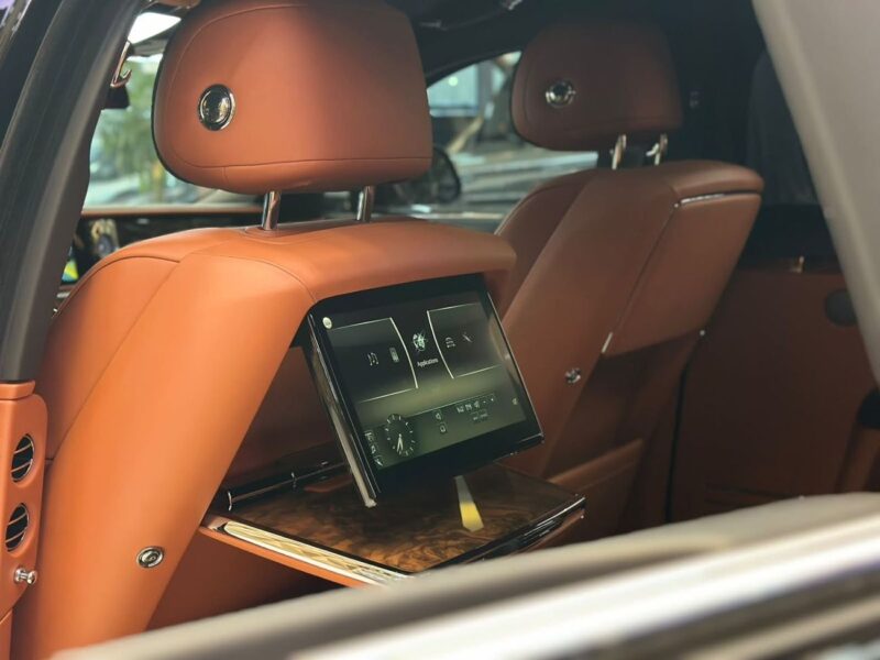 2023 Rolls Royce Ghost BLACK BADGE 6.8L TwinTurbo 12 Cylinders Engine Black Brown Sedan