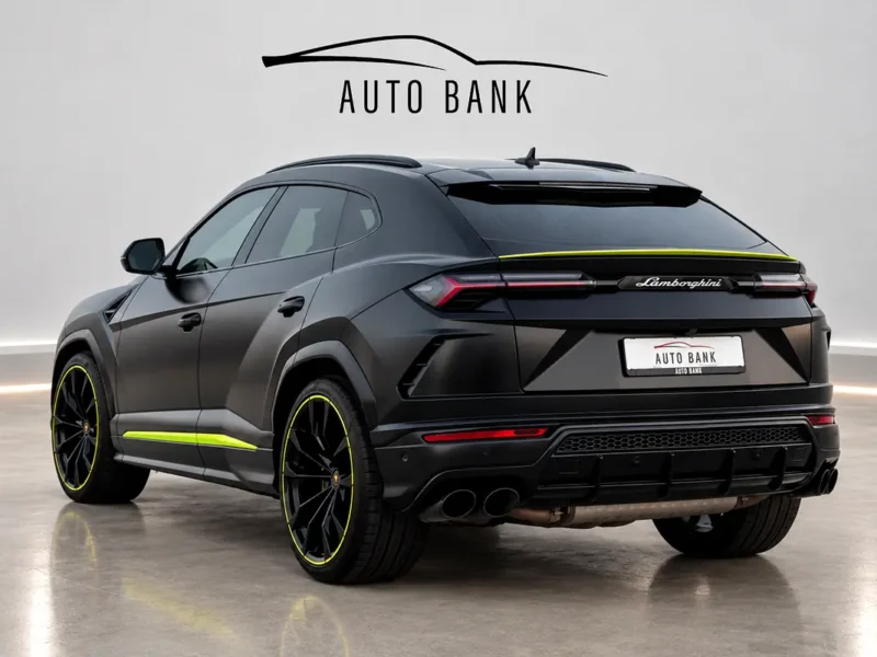 2022 Lamborghini Urus Pearl Capsule 4.0L V8 Twin-Turbo Petrol Engine Black SUV GCC Specs